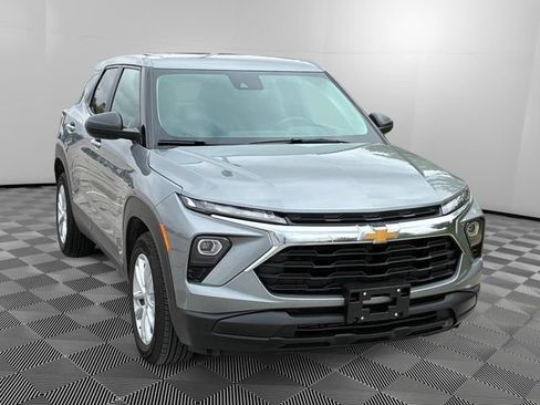 Certified 2024 Chevrolet TrailBlazer LS w/ LS Convenience Package FWD image 7