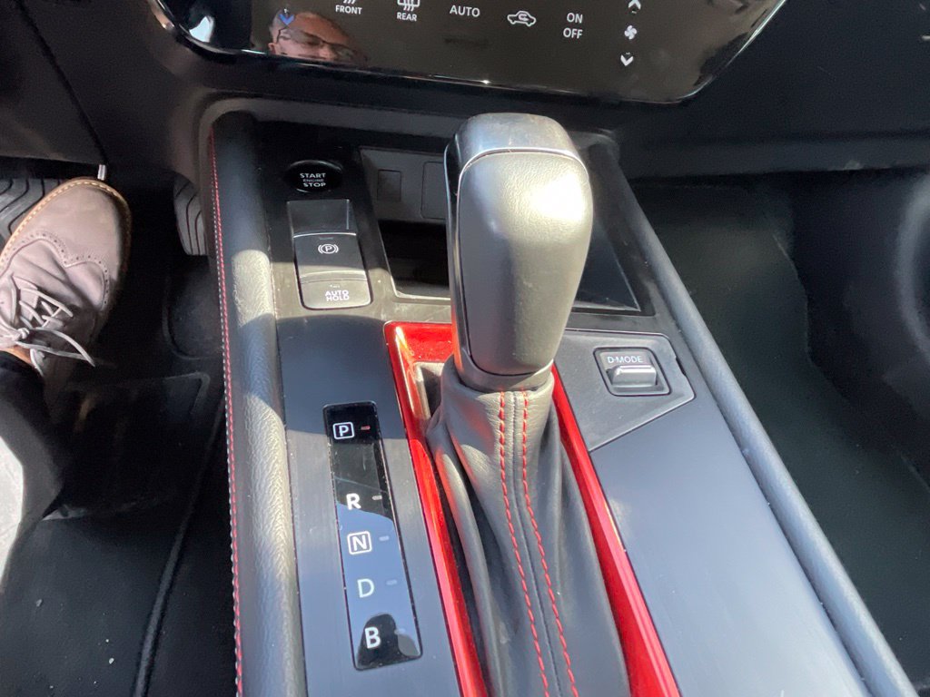 Certified 2025 Nissan Kicks SR AWD/4WD image 18