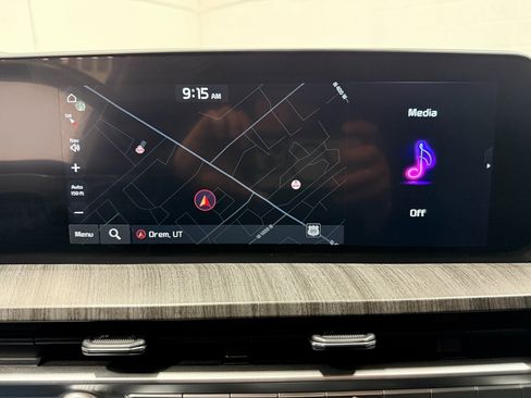 Used 2025 Kia Telluride EX image 19