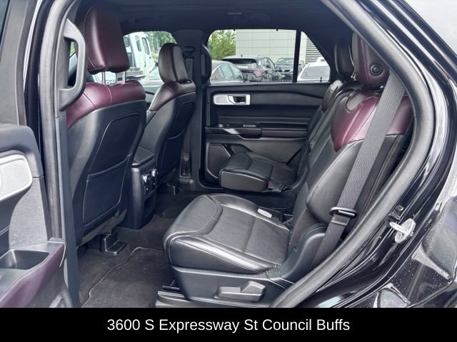 Used 2020 Ford Explorer Platinum w/ Premium Technology Package AWD/4WD image 41