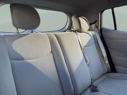 Used 2016 Nissan Leaf SV image 23