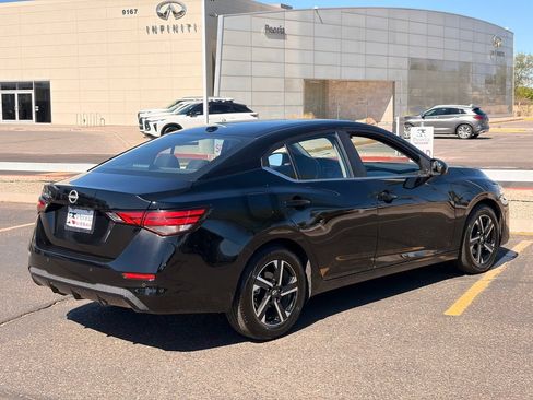 Certified 2024 Nissan Sentra SV FWD image 6