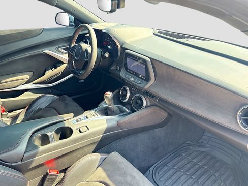 Used 2019 Chevrolet Camaro ZL1 RWD image 26