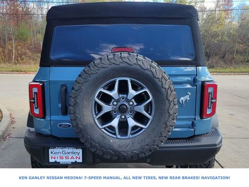 Used 2022 Ford Bronco Badlands image 4