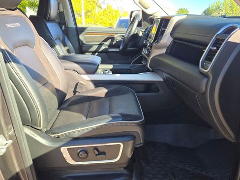 Used 2022 RAM 1500 Laramie AWD/4WD image 6