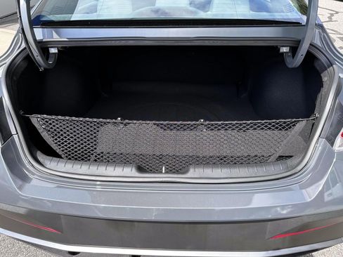 Used 2025 Hyundai Elantra Sport FWD image 7