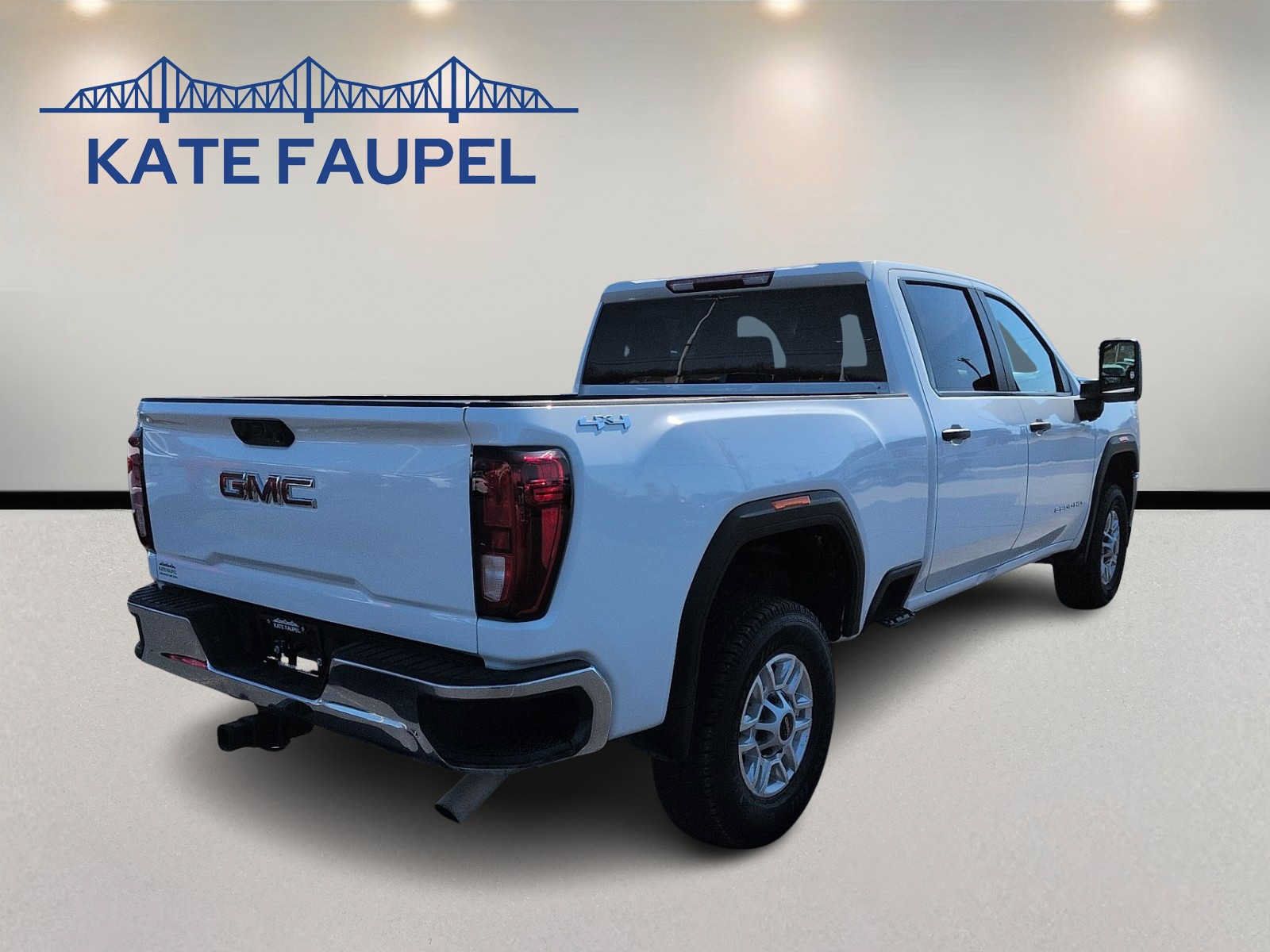 Used 2022 GMC Sierra 2500 Pro w/ Convenience Package AWD/4WD image 7