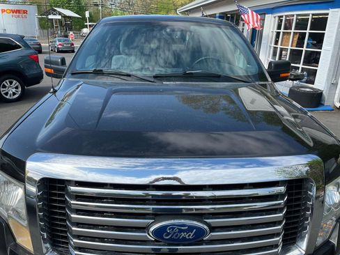 Used 2011 Ford F150 XLT w/ XLT Chrome Pkg AWD/4WD image 9