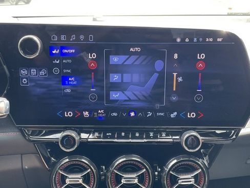 Certified 2024 Chevrolet Blazer EV RS image 7