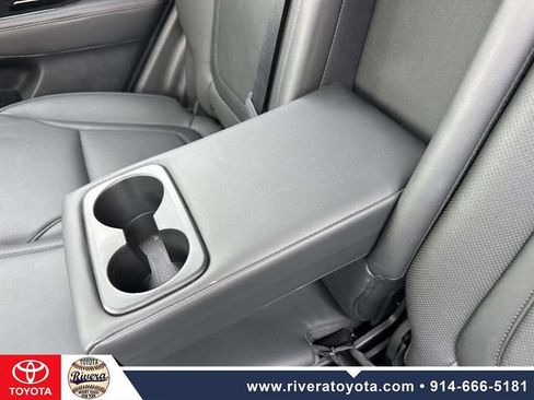 Used 2022 Hyundai Tucson Limited w/ Cargo Package AWD/4WD image 17