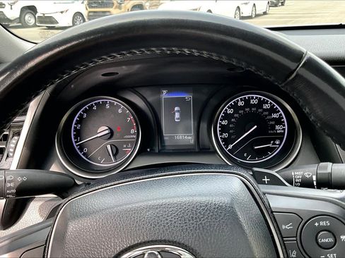 Used 2024 Toyota Camry SE FWD image 24