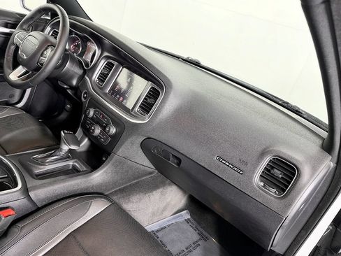 Used 2015 Dodge Charger R/T w/ Plus Group RWD image 47