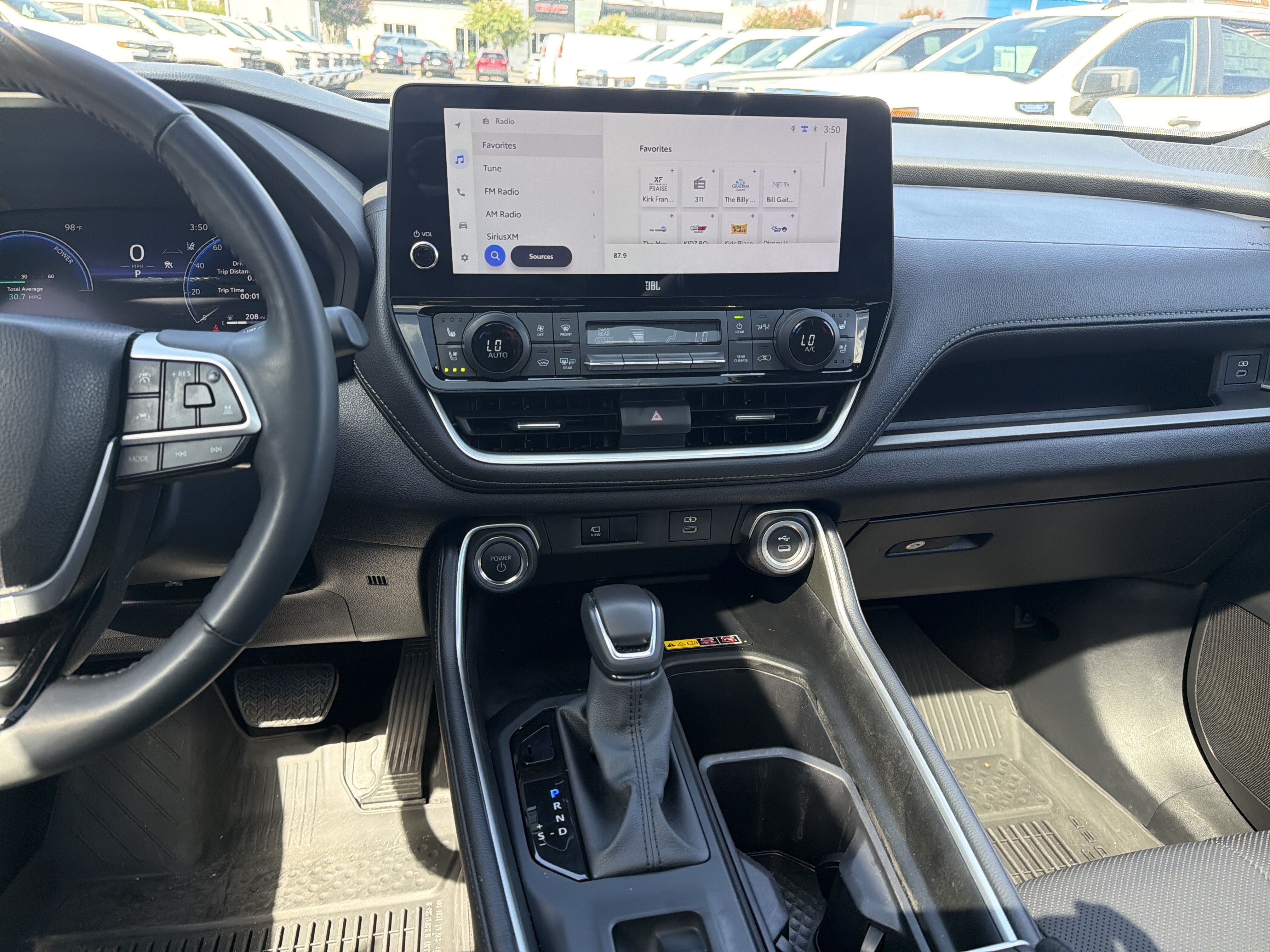 Used 2025 Toyota Grand Highlander AWD Hybrid image 30
