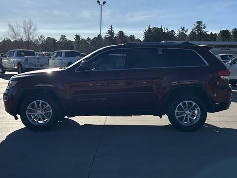 Used 2021 Jeep Grand Cherokee Laredo image 6