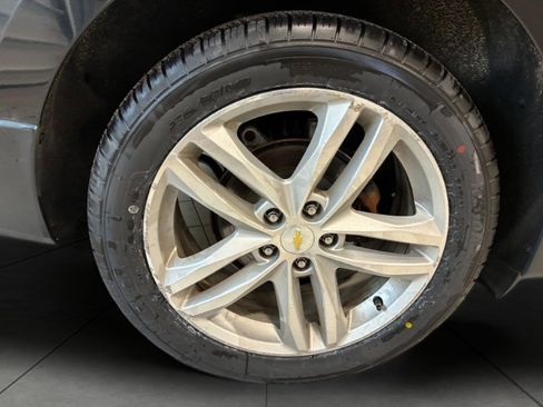 Used 2019 Chevrolet Equinox Premier image 8