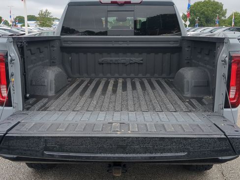 Used 2024 GMC Sierra 1500 AT4X AWD/4WD image 25