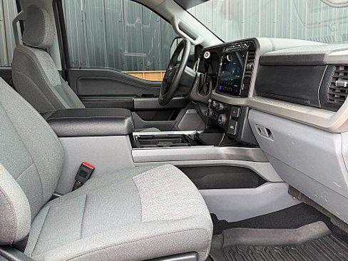 Used 2023 Ford F350 XLT w/ XLT Premium Package AWD/4WD image 8