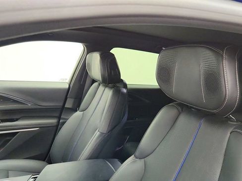Used 2024 Cadillac Lyriq Sport image 21