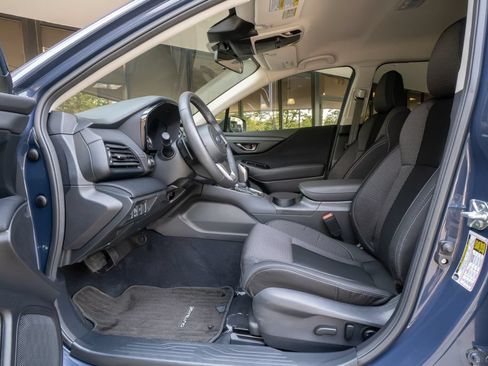 Certified 2025 Subaru Outback Premium AWD/4WD image 8