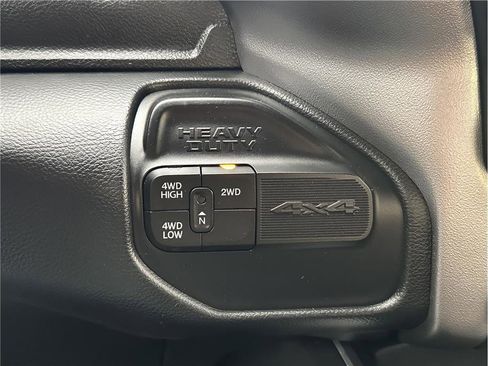 Used 2019 RAM 2500 Big Horn image 27