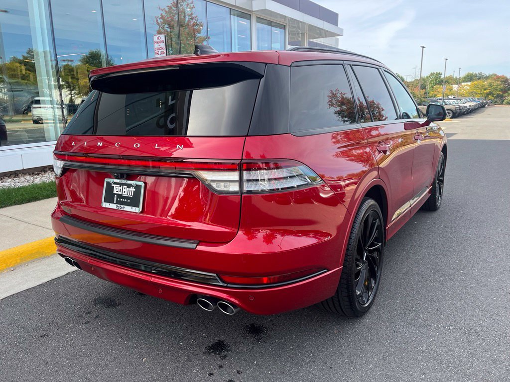 Used 2025 Lincoln Aviator Reserve w/ Equipment Group 201A AWD/4WD image 9
