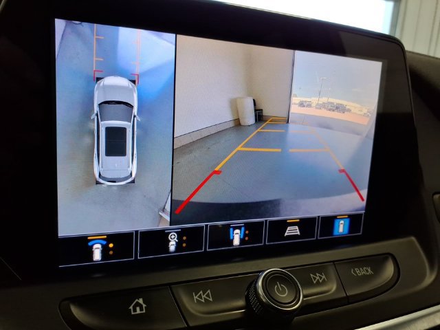 Used 2021 Chevrolet Blazer LT w/ Sound & Technology Package FWD image 21
