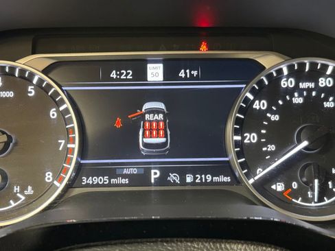 Used 2025 Nissan Pathfinder SL image 31