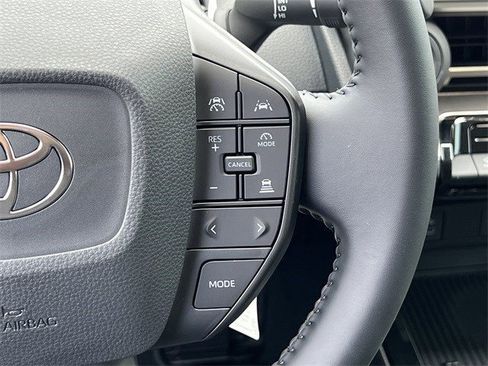 New 2026 Toyota Prius LE image 15