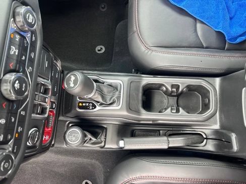 Used 2026 Jeep Wrangler Unlimited Rubicon 392 w/ Quick Order Package 27X Moab AWD/4WD image 37