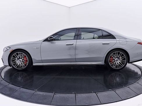 Used 2024 Mercedes-Benz S 63 AMG S w/ Rear Seat Package image 17