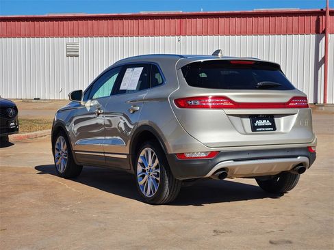 Used 2017 Lincoln MKC Reserve image 6