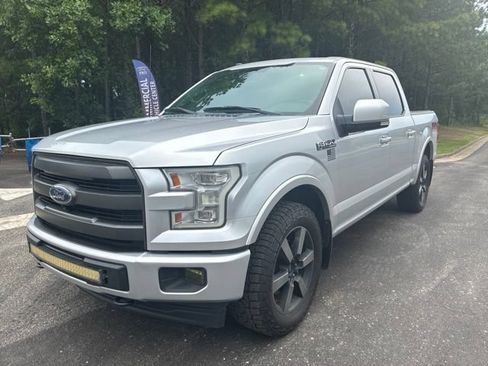 Used 2017 Ford F150 Lariat w/ Equipment Group 502A Luxury AWD/4WD image 2