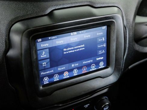 Used 2019 Jeep Renegade Latitude image 24