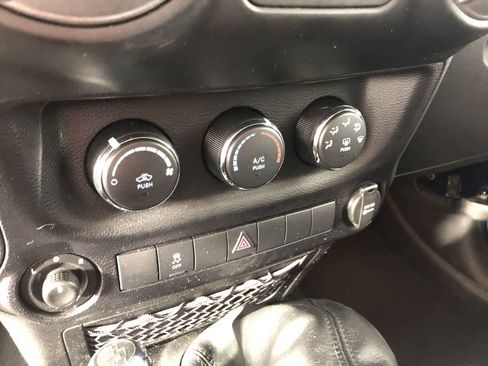 Used 2013 Jeep Wrangler Unlimited Sport image 16