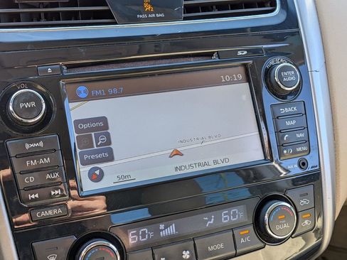 Used 2013 Nissan Altima 3.5 SV w/ Navigation Pkg image 24