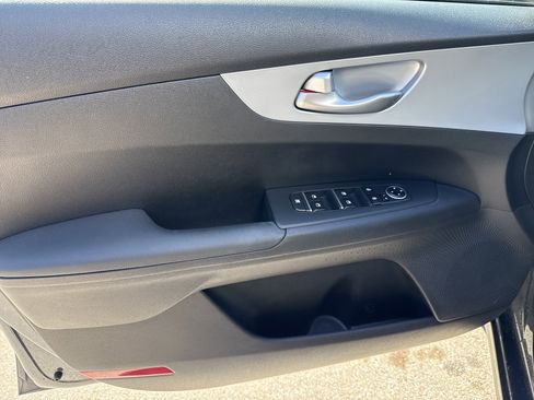 Certified 2023 Kia Forte LXS FWD image 15