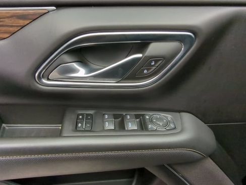 Used 2024 Chevrolet Tahoe Premier AWD/4WD image 26