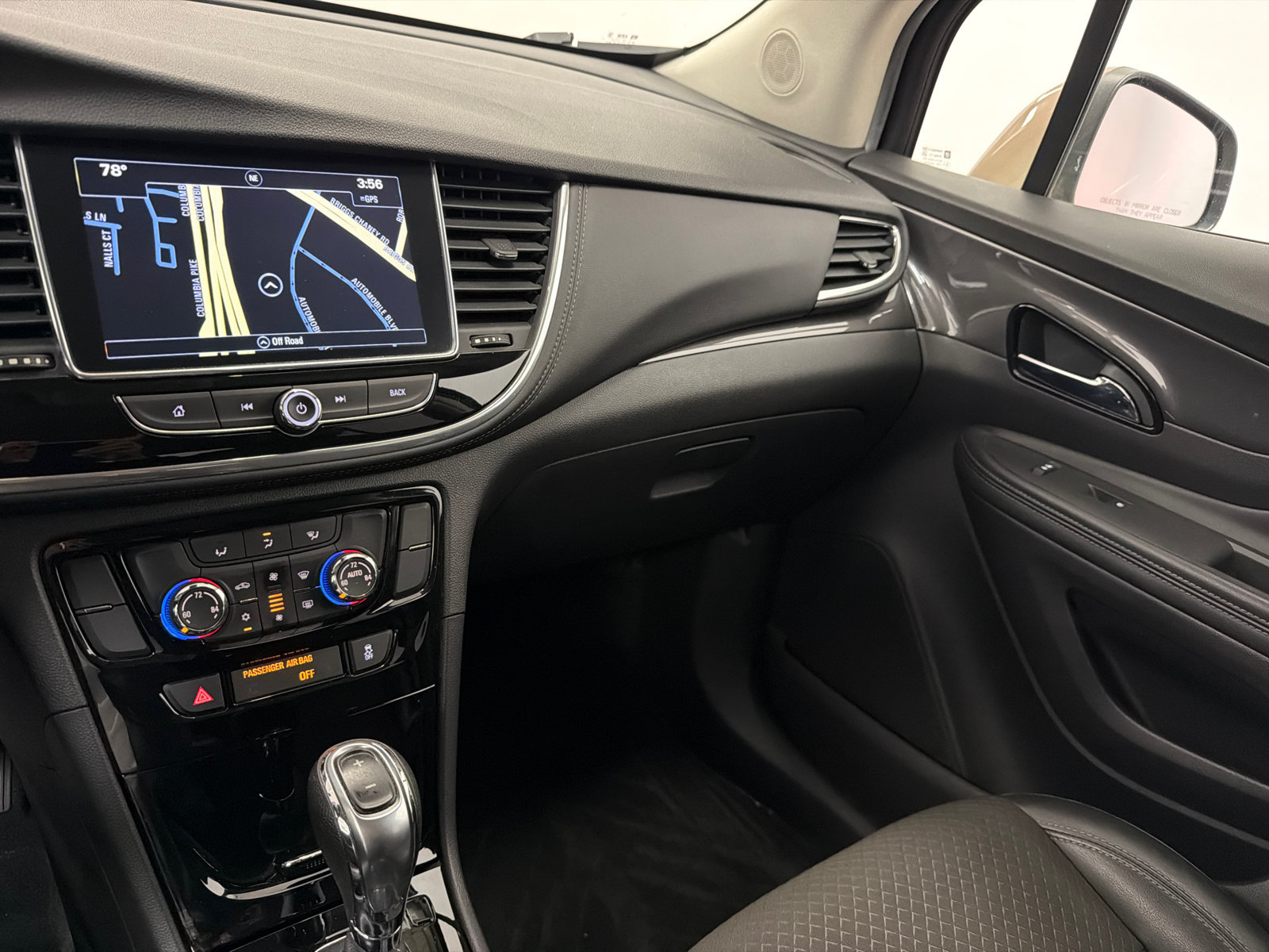Used 2019 Buick Encore Sport Touring FWD image 17