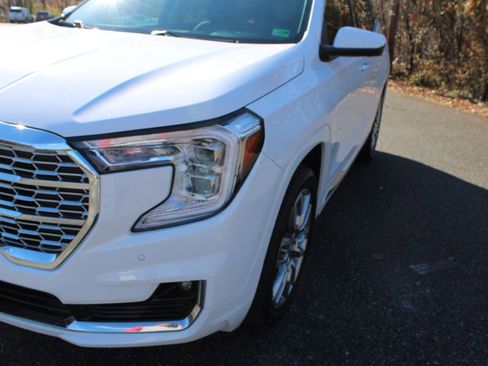 Used 2022 GMC Terrain Denali w/ Denali Premium Package image 43