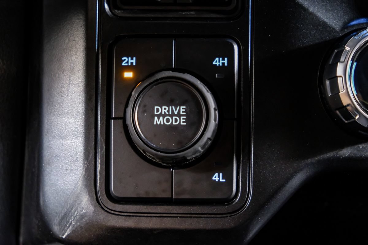 Used 2026 Ford F250 Lariat AWD/4WD image 25