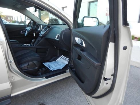 Used 2014 Chevrolet Equinox LT w/ Driver Convenience Package image 35