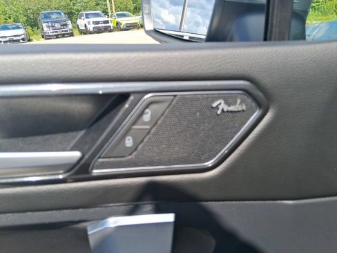 Used 2022 Volkswagen Tiguan SEL R-Line AWD/4WD image 16