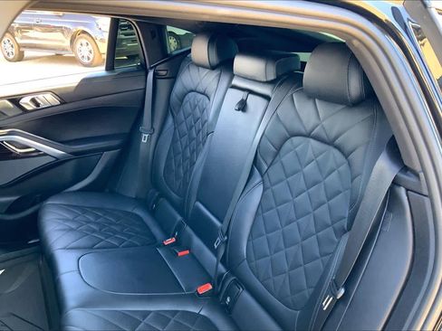 Used 2024 BMW X6 xDrive40i w/ Premium Package AWD/4WD image 23