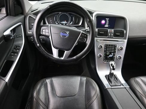 Used 2017 Volvo XC60 T6 Dynamic w/ Preferred Option Package image 14