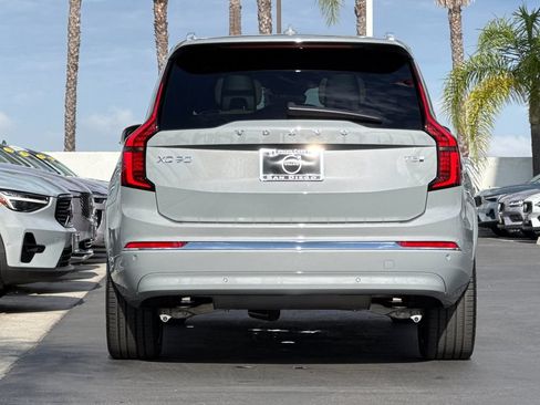 New 2026 Volvo XC90 T8 Plus w/ Protection Package Premier AWD/4WD image 4