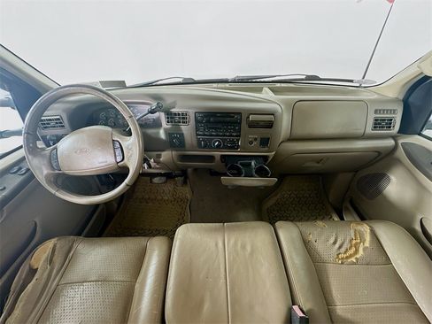 Used 2001 Ford F250 Lariat image 10