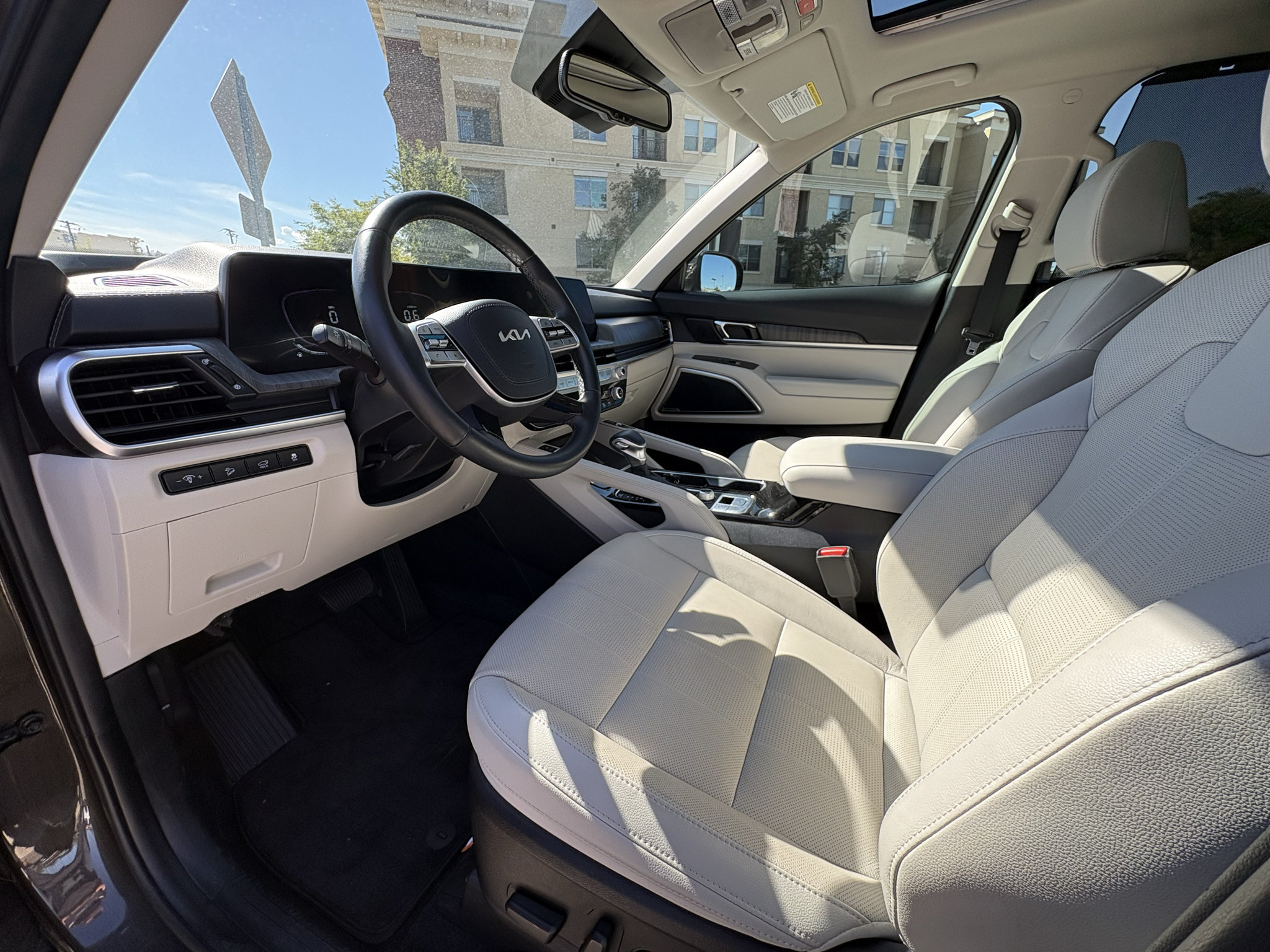Used 2024 Kia Telluride EX AWD/4WD image 18