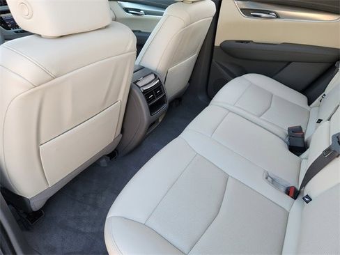 Used 2022 Cadillac XT5 Premium Luxury image 22