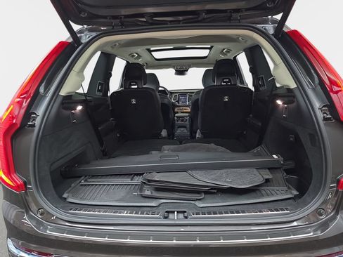 Used 2024 Volvo XC90 T8 Plus AWD/4WD image 14