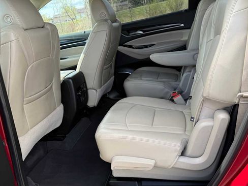 Used 2020 Buick Enclave Essence w/ Trailering Package, 5000 lbs. AWD/4WD image 8